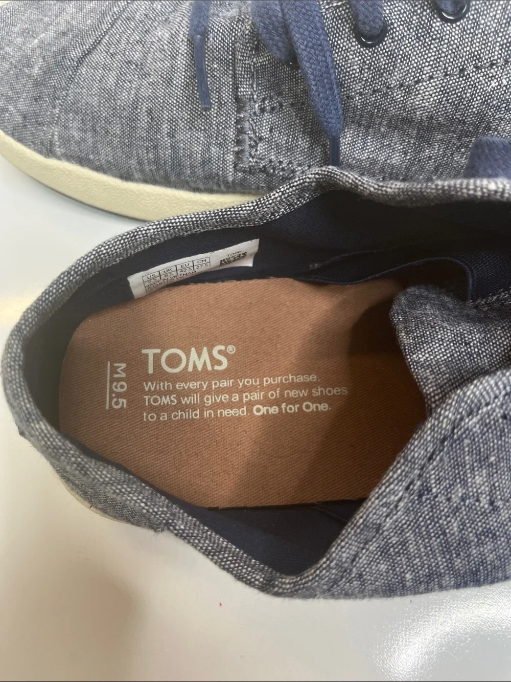 Toms casual slip